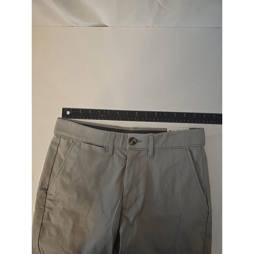 Sonoma Men's Flexwear Grey/Gray Flat Front Short Chinos 9 In Inseam Size 29 NWT